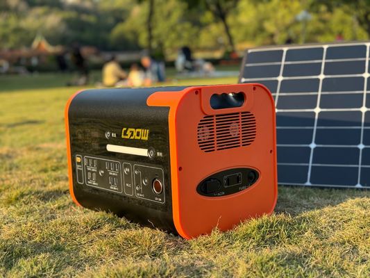 Przenośna elektrownia słoneczna 2200W LiFePO4 Generator baterii dla rodziny i awarii