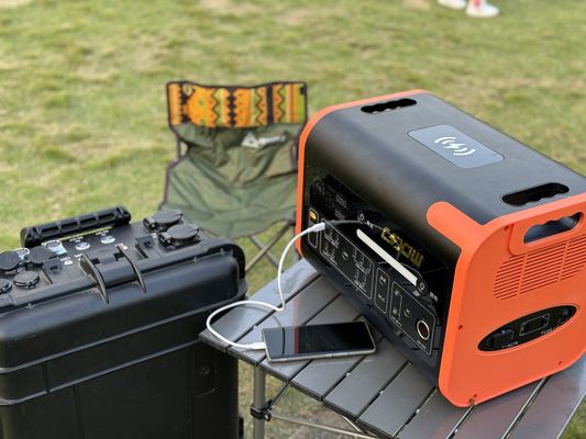 Kompaktowy 2200W przenośny magazyn energii słonecznej Elektrownia dostosowana na życzenie