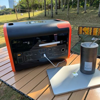 LiFePO4 Typ wyjścia 2000W Przenośny generator słoneczny 2200W Elektrownia słoneczna dla domu