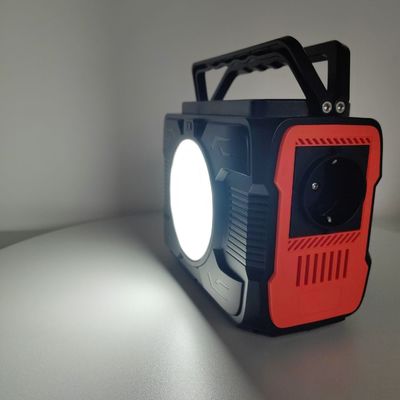 Przenośny generator słoneczny o mocy 200 W z USB1/USB2 do eksportu i nominalną mocą 173 Wh