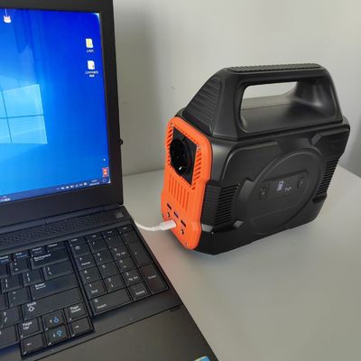 Izolowany wielofunkcyjny generator słoneczny 300W/288wh MPPT z dostosowywalnym kolorem