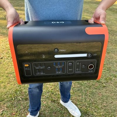 Ładowanie AC/DC/Type-C/PV Przenośne zasilanie 2200W do awarii w gospodarstwie domowym i więcej