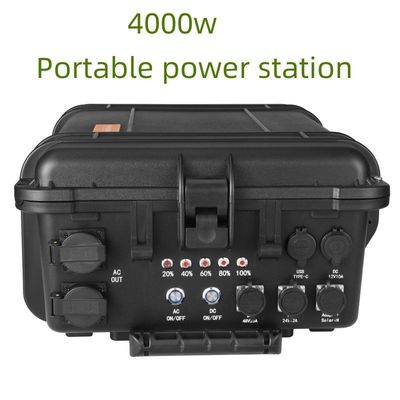 Wielofunkcyjna mobilna elektrownia LiFePO4 o dużej pojemności 220V 4000W