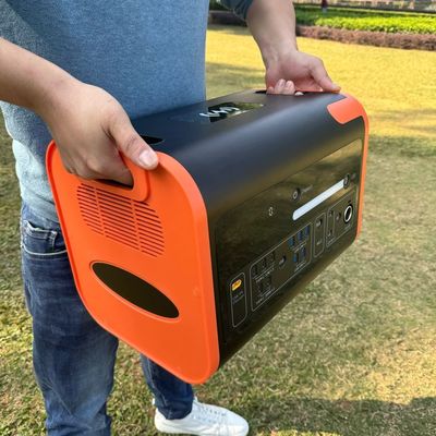 LiFePO4 ABS PC Stop aluminiowy 220V Generator mobilny UPS do awaryjnej elektrowni