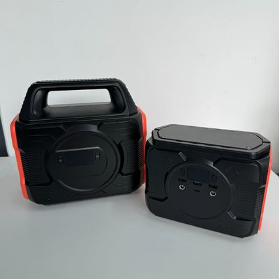 Wyjście AC 110V/240V/50-60Hz Przenośny generator słoneczny o mocy 300 W z akumulatorem litowym