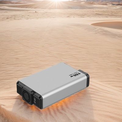 32000mAh Duża moc stacji przenośnej z podwójnym wyjściem USB i ładowaniem typu C