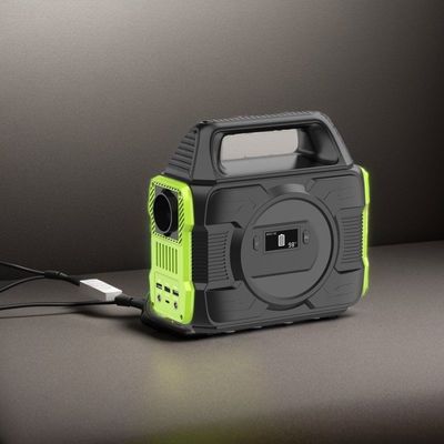 Elektrownia słoneczna S3 i AC Socket Us 300W na zewnątrz bez połączenia z siecią