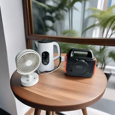 S3 Kompatybilny domowy zewnętrzny generator słoneczny 300W 110V 220V Przenośna elektrownia