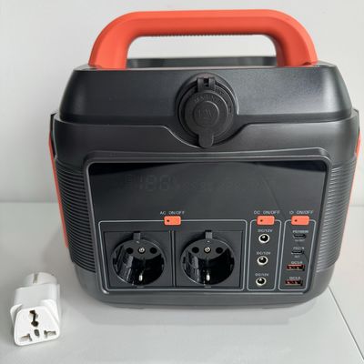 Przenośna 200W600W stacja zasilania energią słoneczną z wyjściem fal sinus