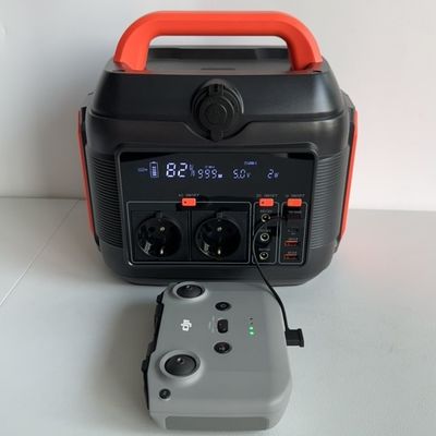 Typ C Wyjście Pd100W Pd27W S6 LiFePO4 576wh Przenośna stacja zasilania na zewnątrz