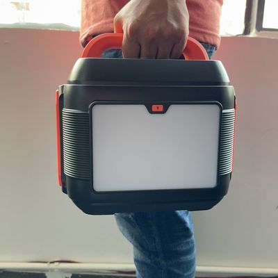 Przenośny generator słoneczny o mocy 600 W z wyjściem prądu prądu prądu stacjonarnego USB typu C