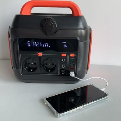 Nagłe zapotrzebowanie na energię Centrum zasilania domowego z akumulatorem litowym o mocy 600 W i oświetleniem LED o mocy 11 W