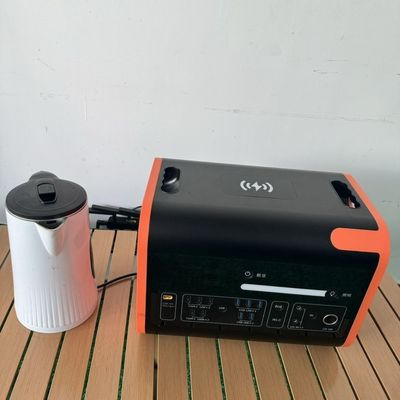 Ładowanie bezprzewodowe 15W CE Un38.3 MSDS Certyfikowana przenośna elektrownia 2200W na potrzeby awaryjne