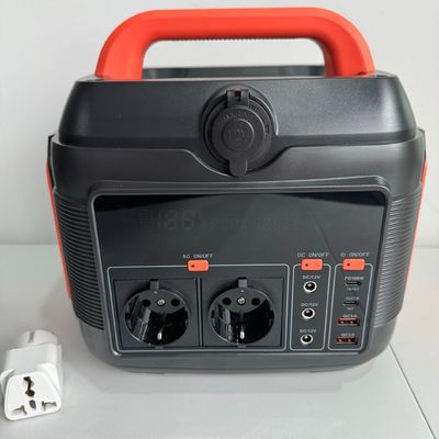 600W przenośna elektrownia słoneczna nadająca się do recyklingu, dostosowywalna do potrzeb awaryjnych