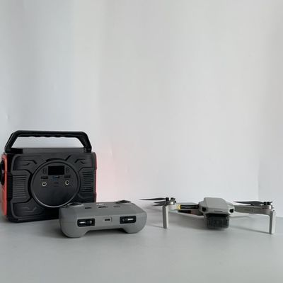 200W AC Wyjście Przenośna Elektrownia Słoneczna 110/220V-50Hz/60Hz 173wh Bateria litowa
