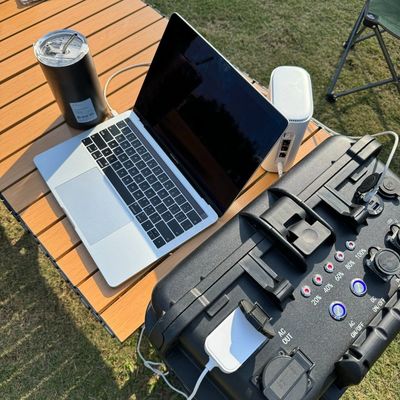 Elektrownia słoneczna mobilna o mocy 7000 W z funkcją ładowania USB Materiał powłoki stopu ABS