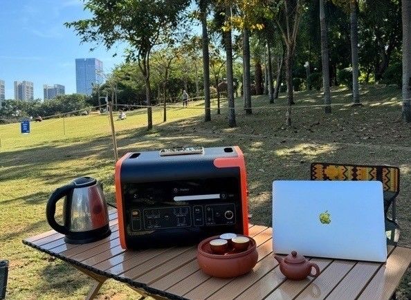 2000W 2200W Litium Battery Solar Generator for Camping and Emergency Power Solutions