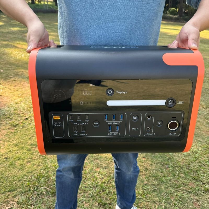 Samochodowe ładowanie słoneczne 800W Max przenośna elektrownia 2000W 2000wh Generator słoneczny zewnętrzny