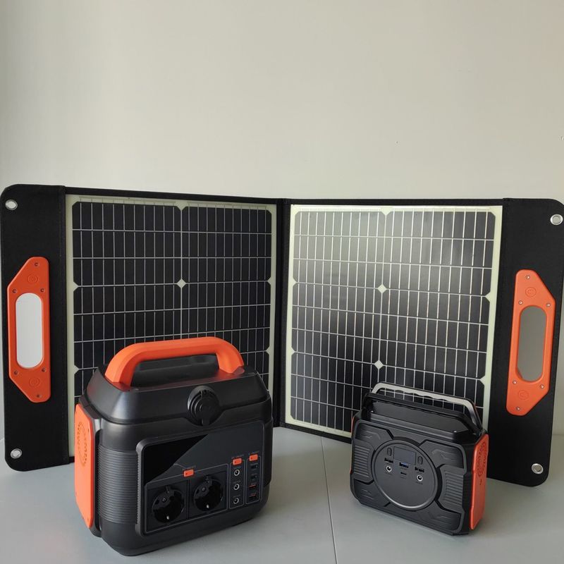 Przenośny generator słoneczny o mocy 200 W z USB1/USB2 do eksportu i nominalną mocą 173 Wh