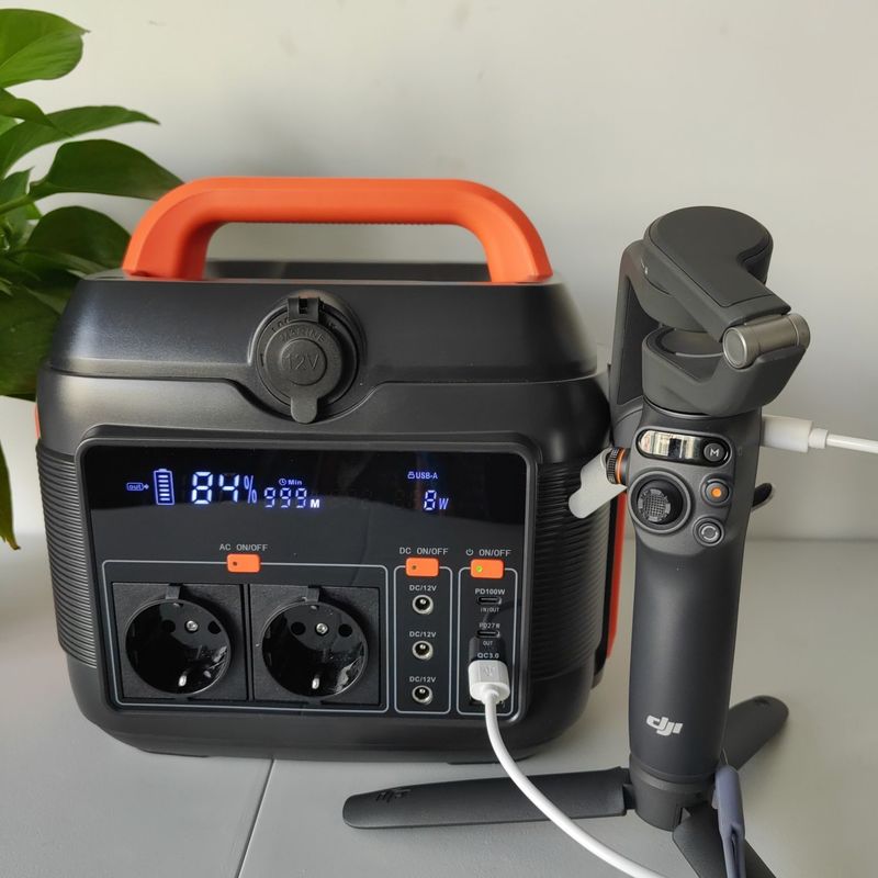 S6 600W Mobilna Elektrownia Słoneczna z akumulatorem litowym i wyjściem fal sinus