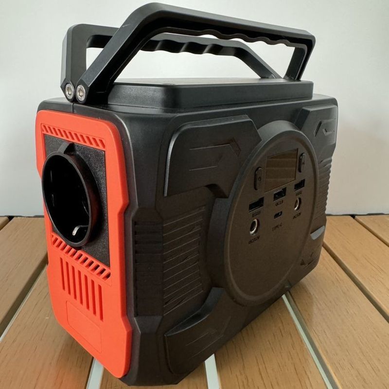 Przenośny generator przenośny awaryjna elektrownia słoneczna 200W 220V do obozowania na zewnątrz