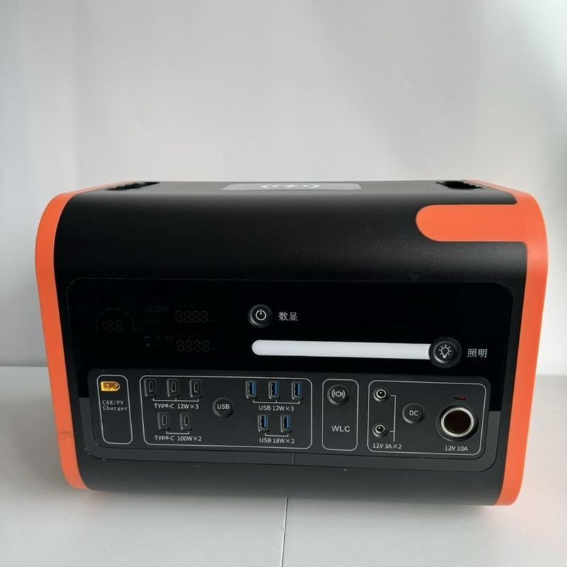 2200W stała moc wyjściowa przenośna elektrownia słoneczna 1500W 1000W do awarii domowej